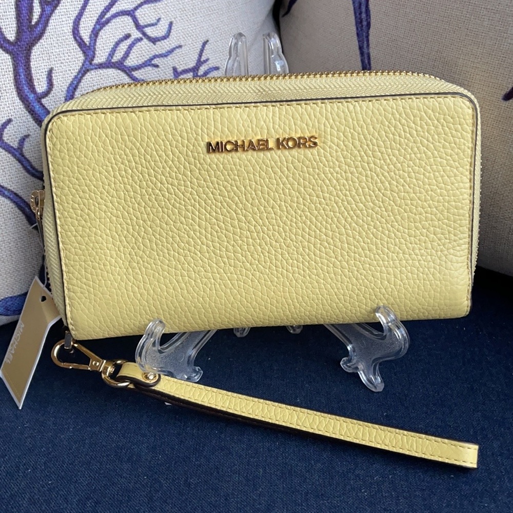 Michael Kors Jet Set Travel Lg Flat Multifunctional Phone Case-Wristlet-Wallet - Picture 2 of 16